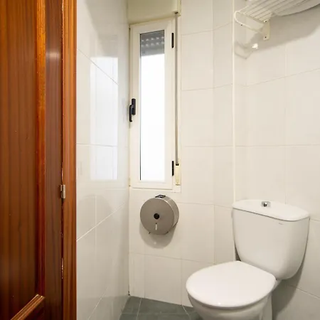 Uria Guest house 2*