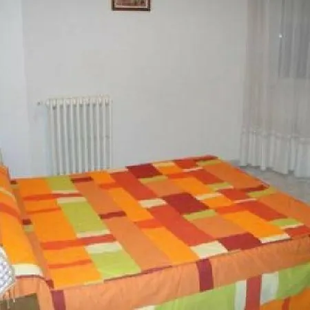 Guest house Uria 2*