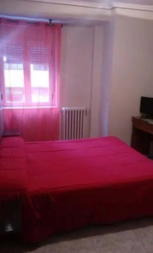 Uría Casa de hóspedes 2*